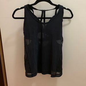 Lululemon tank top size 4/6
